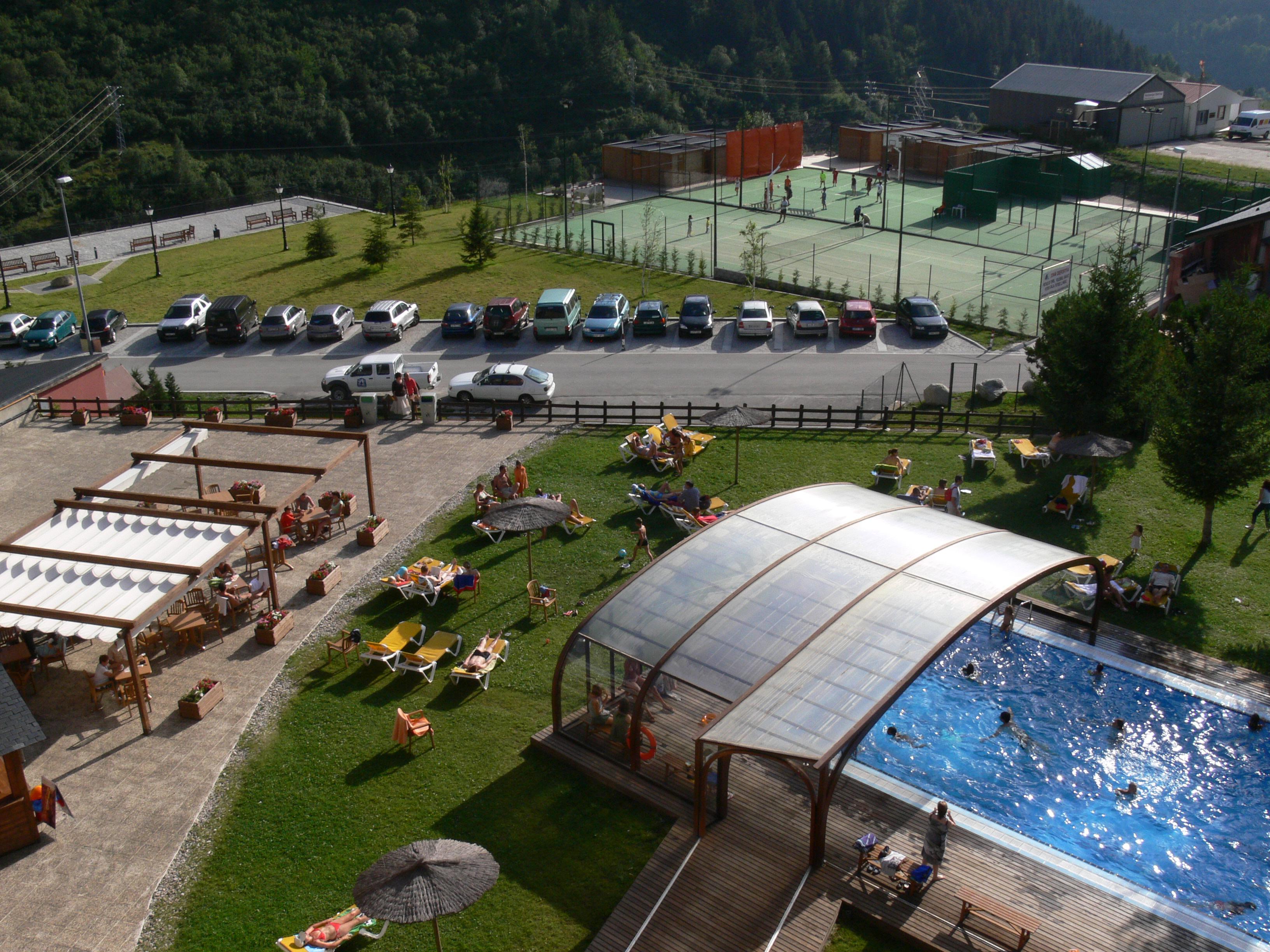 Hotel Montarto Baqueira Beret Buitenkant foto