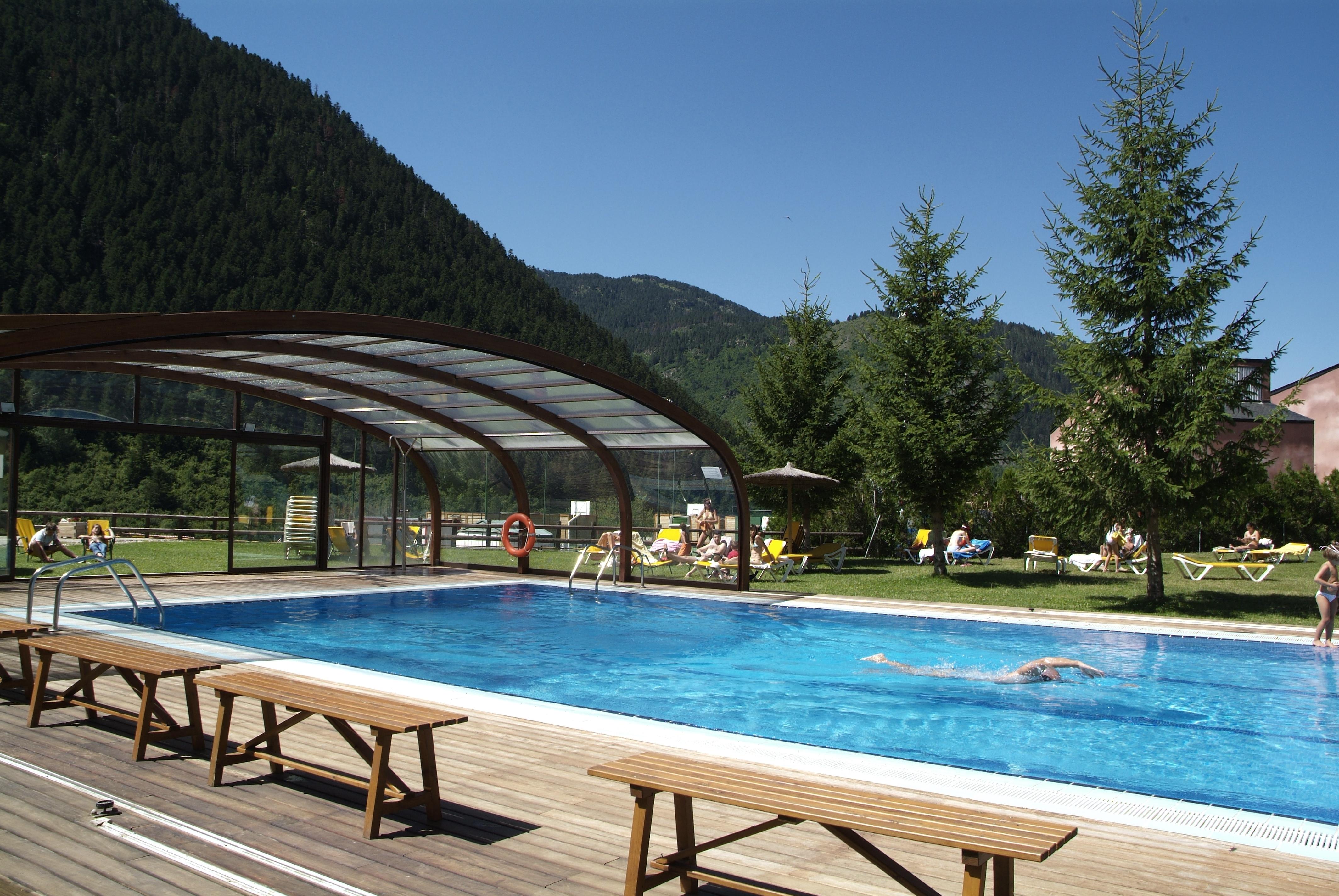 Hotel Montarto Baqueira Beret Buitenkant foto