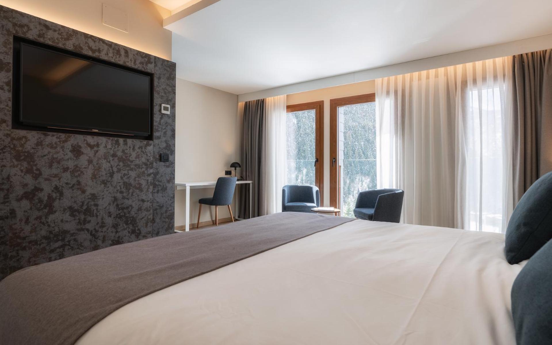 Hotel Montarto Baqueira Beret Buitenkant foto