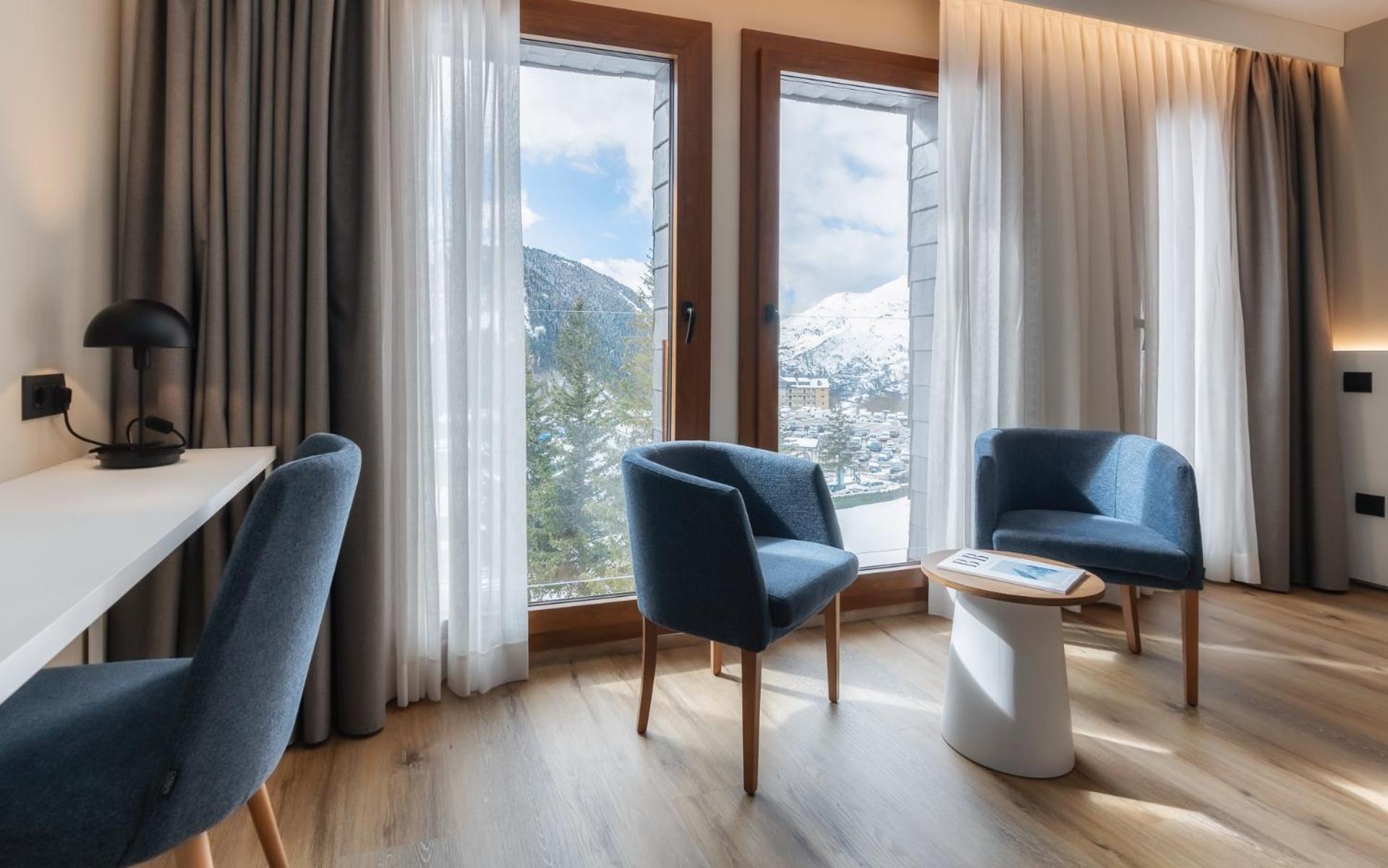 Hotel Montarto Baqueira Beret Buitenkant foto